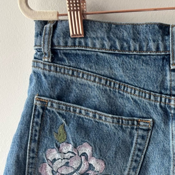 Reformation Charlie High Rise Jean Short in Fauna‎ Embroidery Sz 26 - Picture 7 of 7